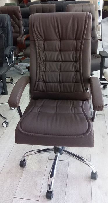 Продаём новые офисные кресла отличного качества: