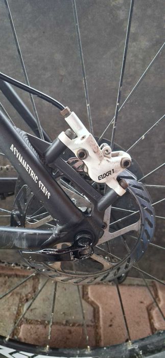Vând bicicleta Grand Canyon Al?