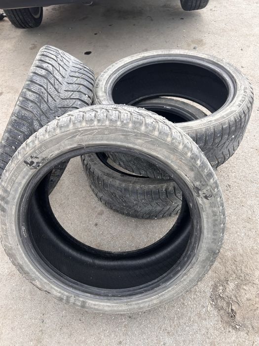Продам покрышки 4 шт ЗИМА