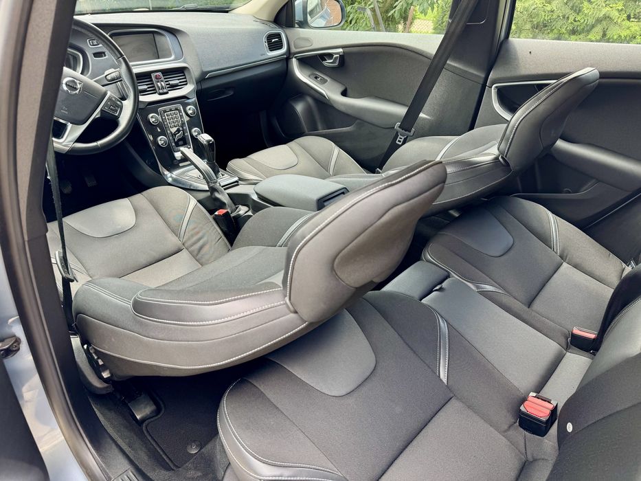 Volvo V40 D2 2017 / full led / Sirocol / Webasto