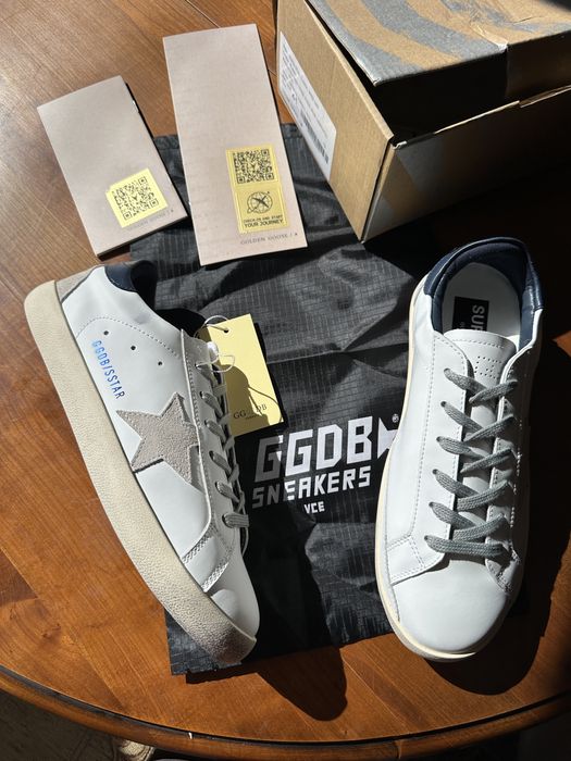 Adidasi Golden Goose Superstar Marimea 41, noi