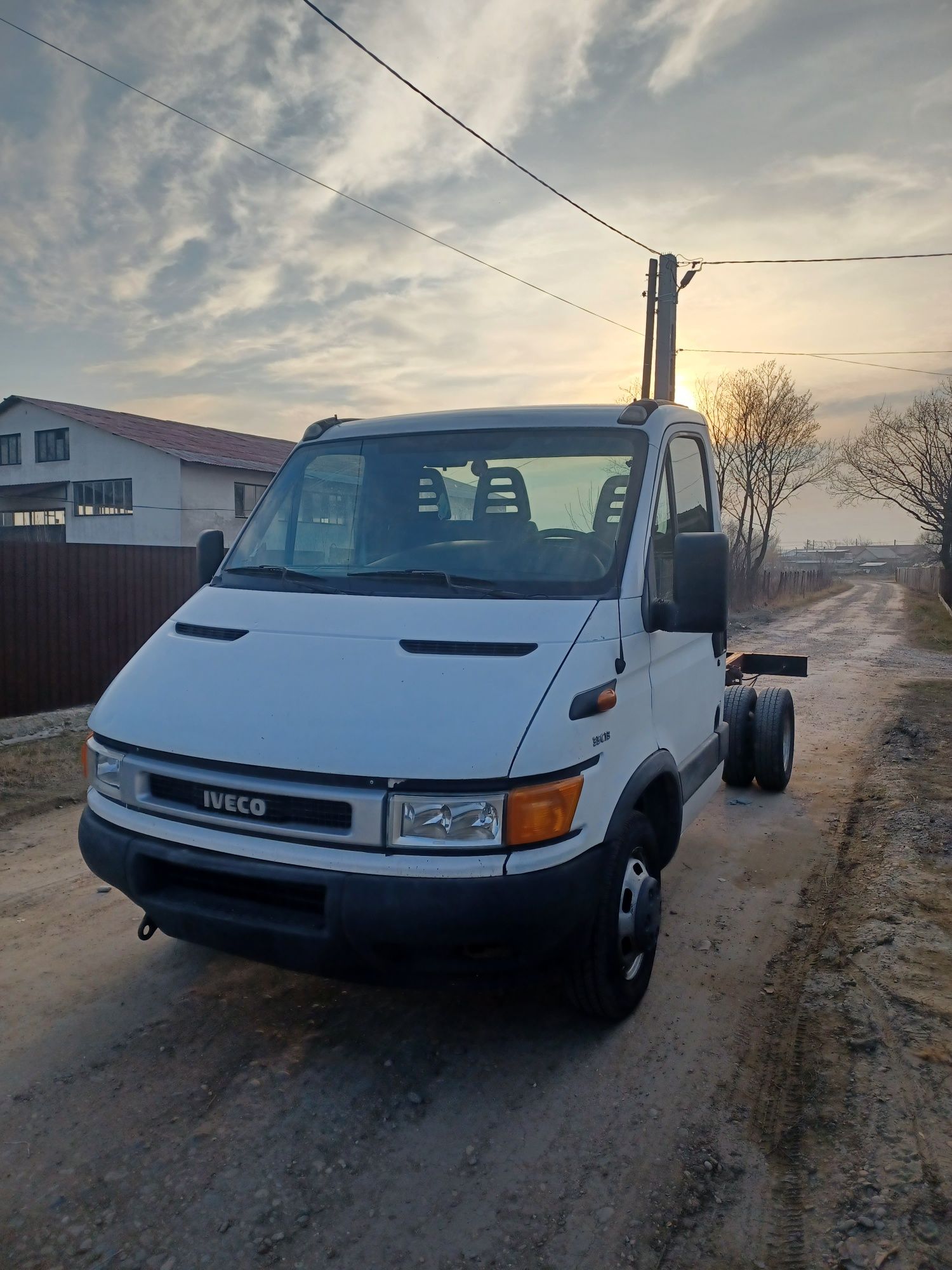 Iveco Daily 35C13 (basculabil)