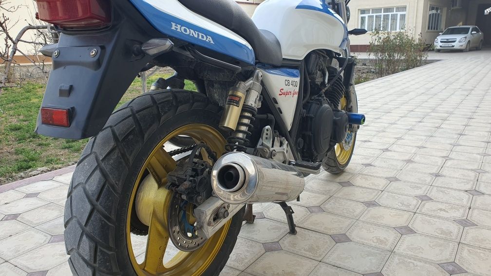 Yapon Honda CB 400