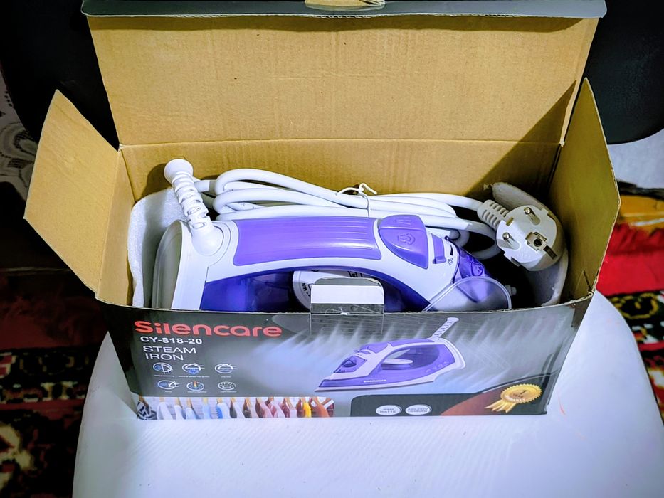 Утюг с паром и антиугарный. Новый. Для дома и подарка.