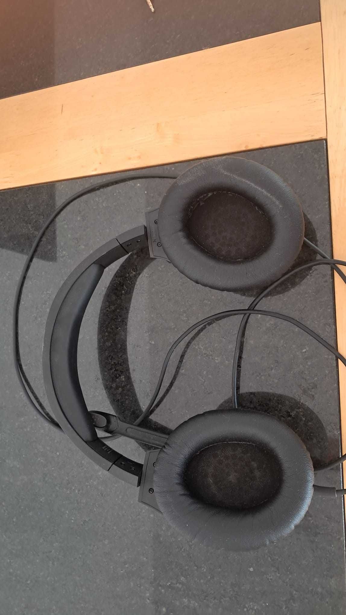Casti cu fir hyperx