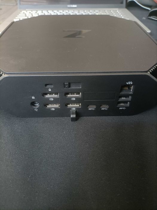 HP Z2 G3 Mini PC - i7-6700 / 16GB DDR4 / 256GB / Nvidia M620 2GB GDDR5