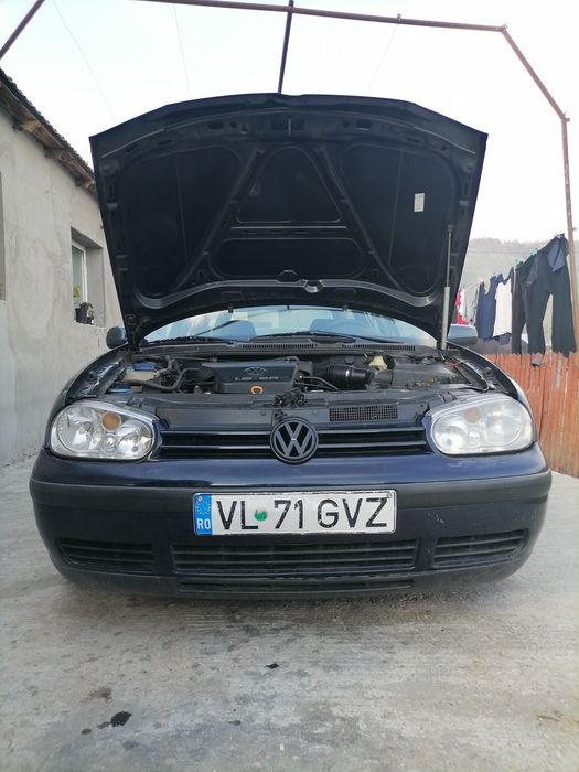 Vând golf 4 break 1.6sr și gaz
