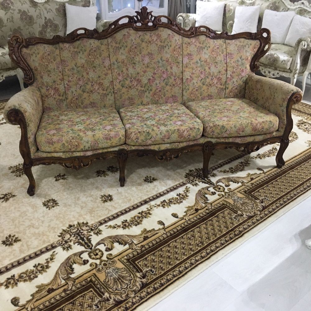 Canapea baroc vintage