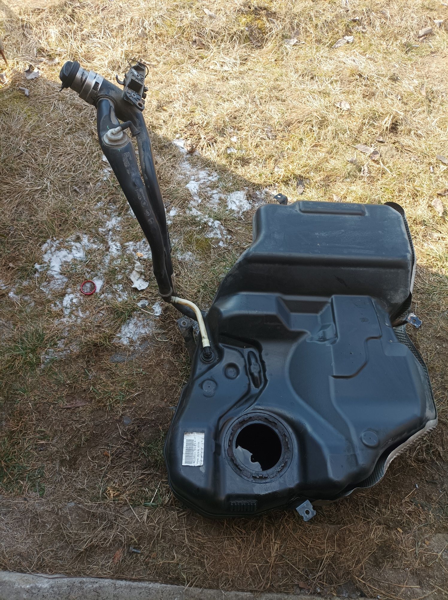 Rezervor combustibil Volkswagen Passat B6 /rezervor motorină passat B6