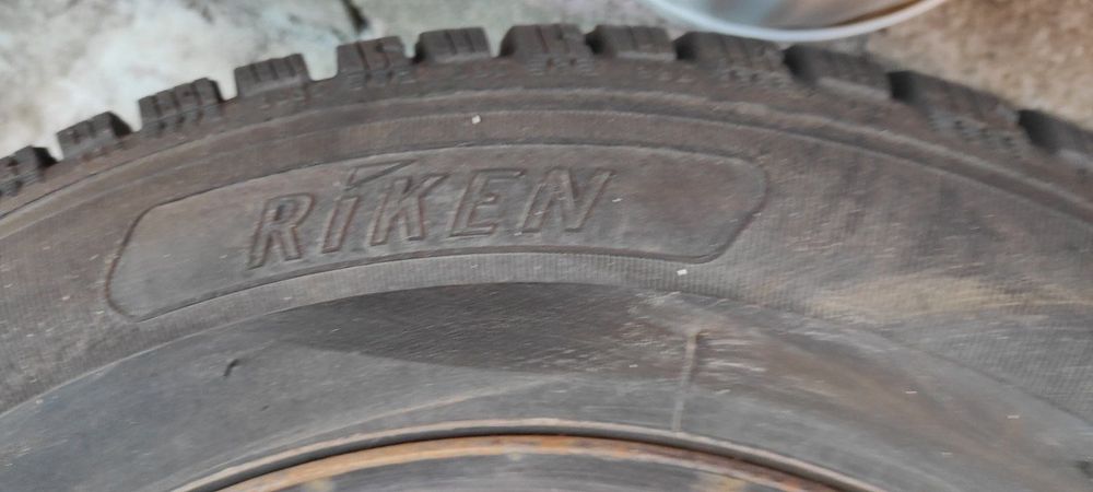 Гуми 195/65 R15 91H в добро състояние