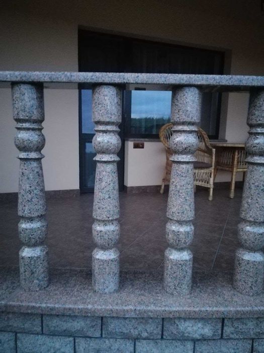 Balustrade de granit