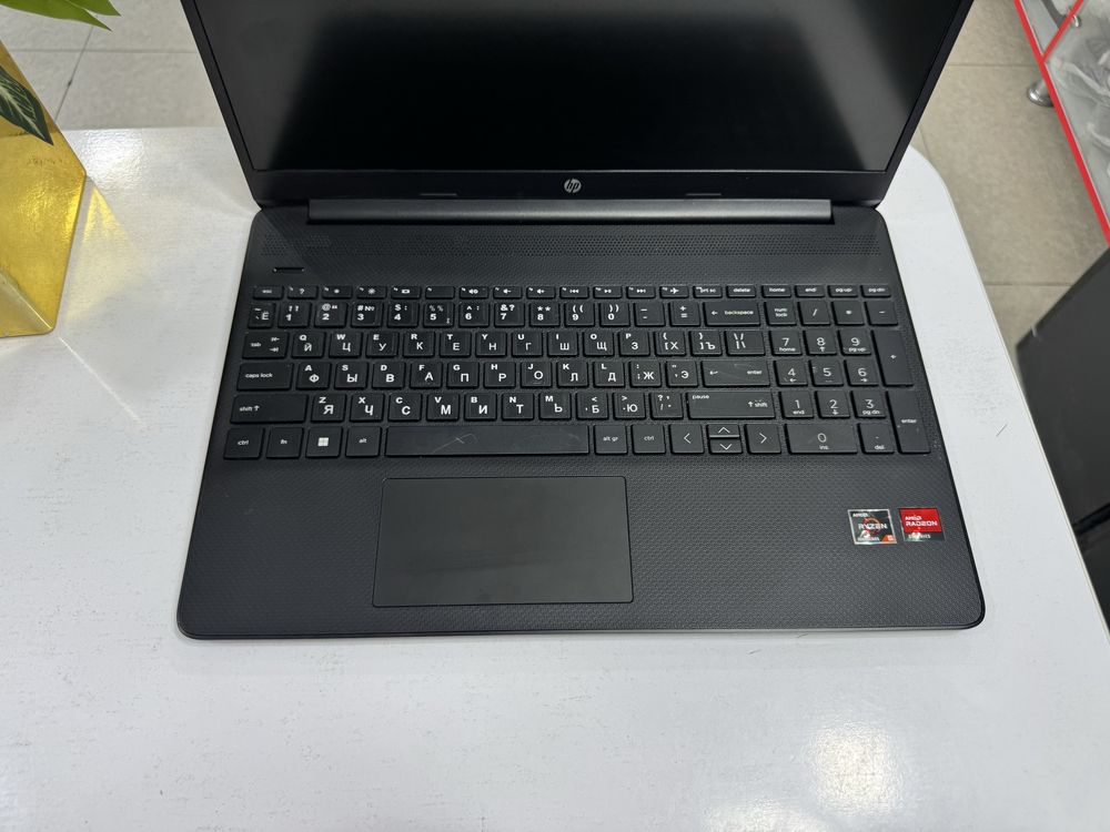 hp ryzen 5 6 yadro 12 patoklik holati zor bolganidan keldi IT uchun