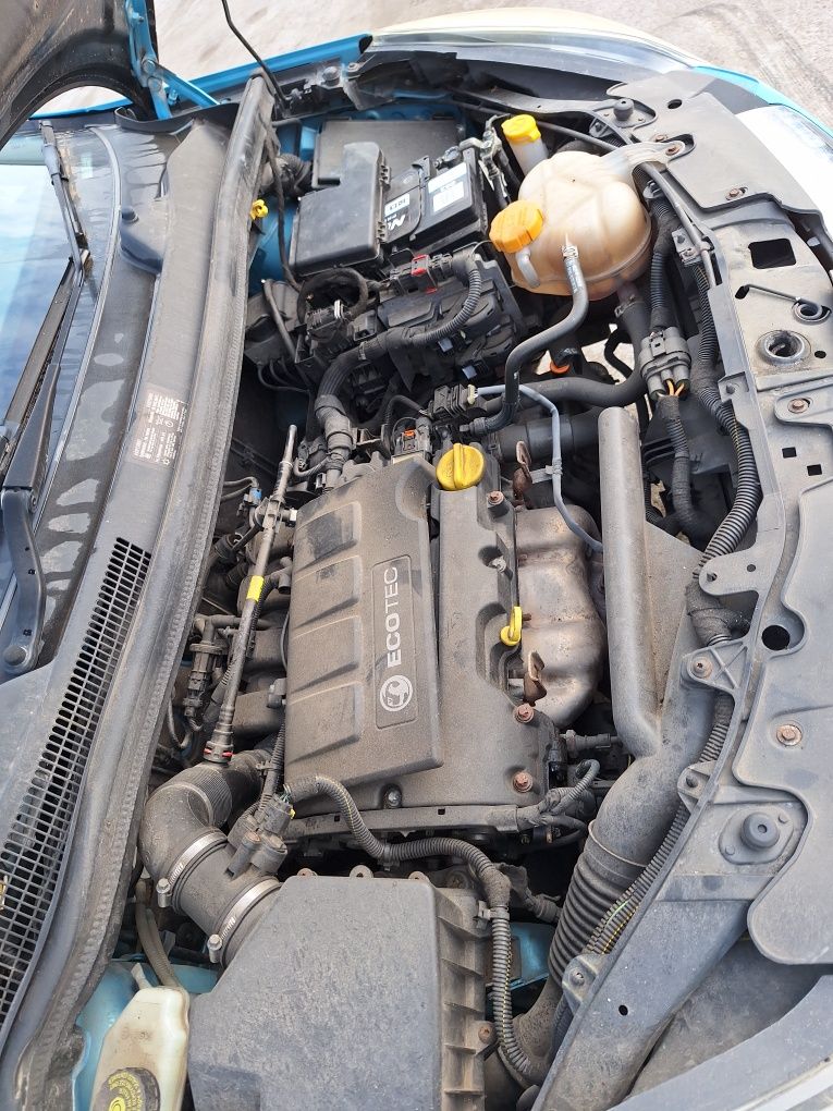 Dezmembram Opel Corsa D 1.4 benzina 16 valve automata