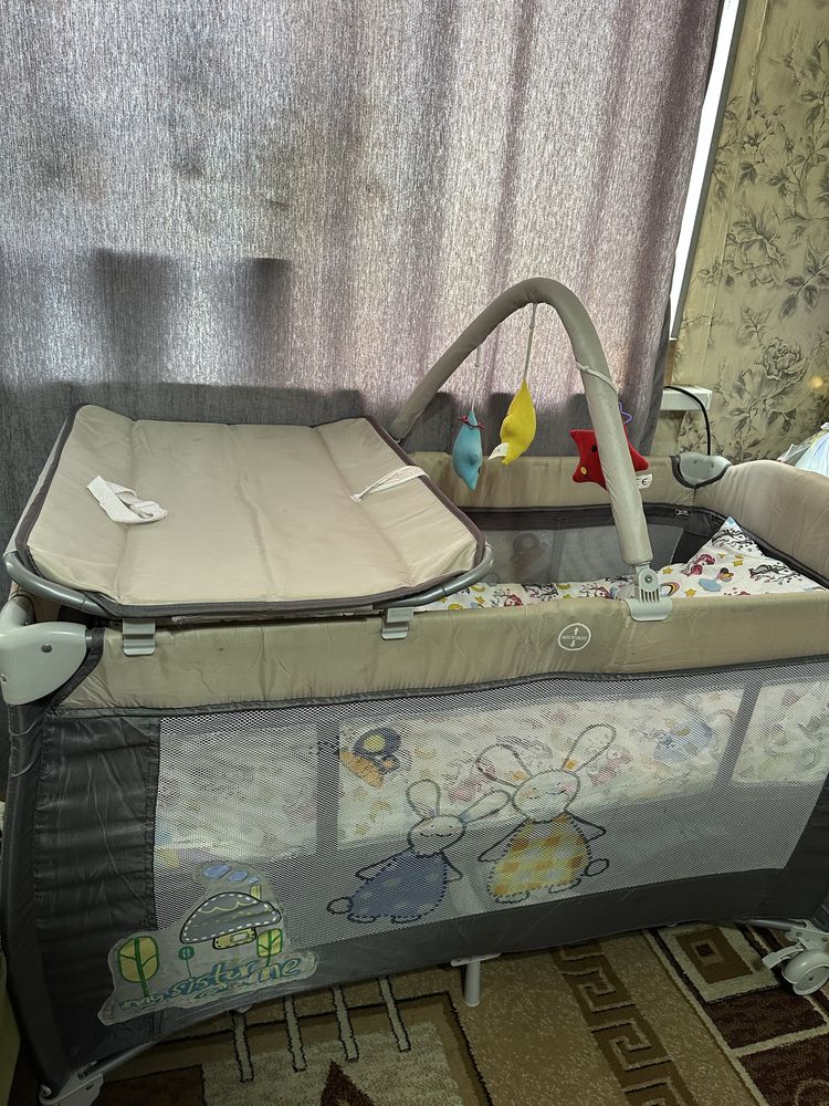 Продают кровать манеж 3в1
