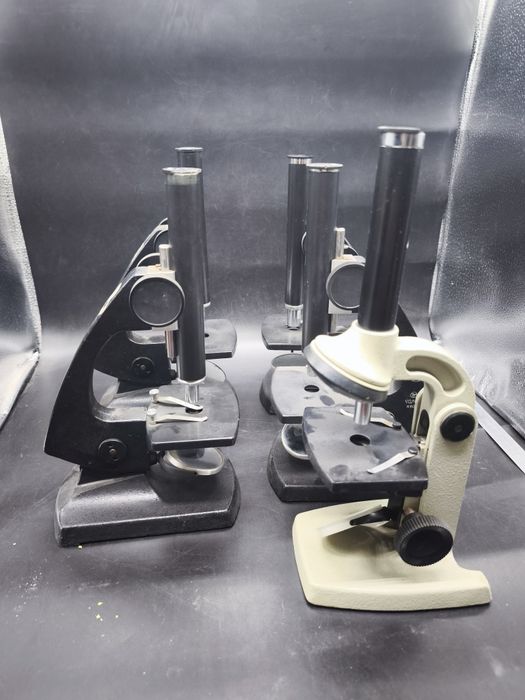Микроскоп учебный