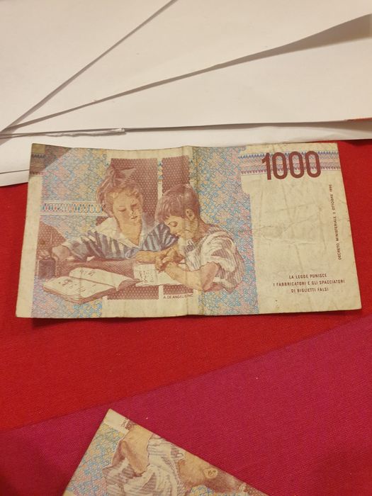 Vând colecție de 7000 de lire italiene