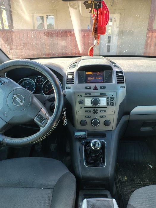 Vând Opel Zafira 2006