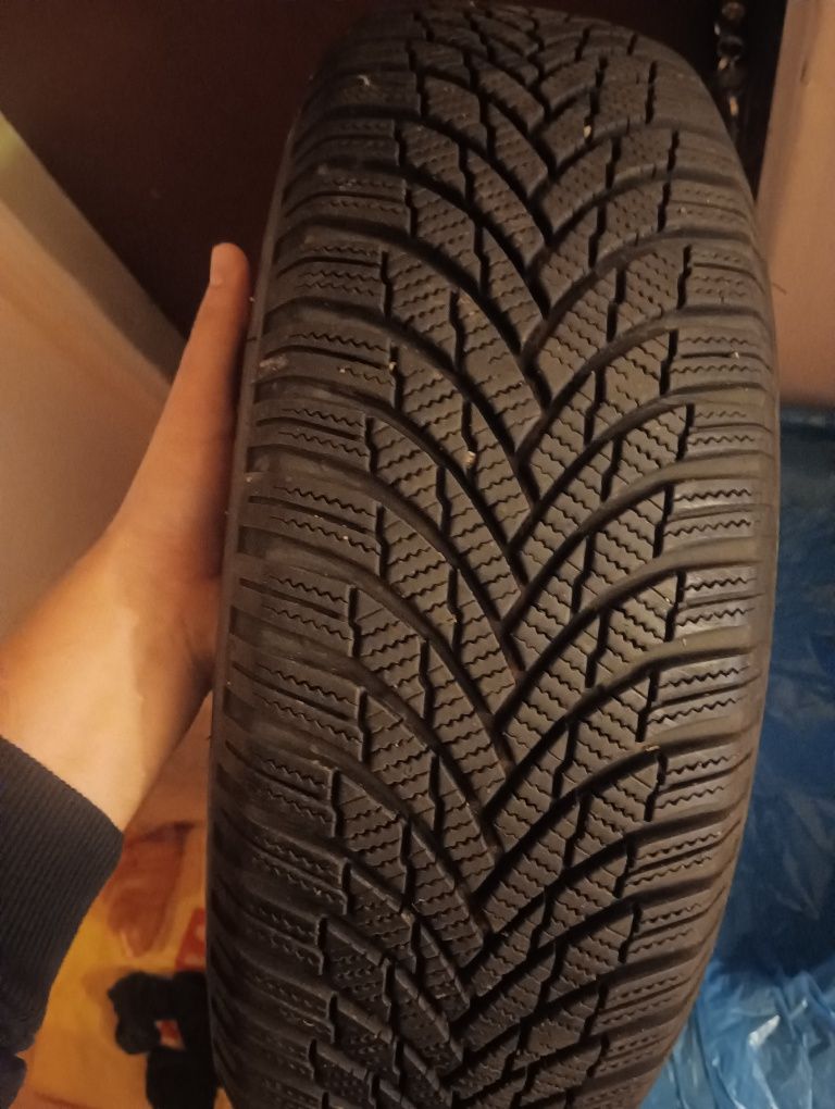 Продавам Гуми FireStone 185/65/R15