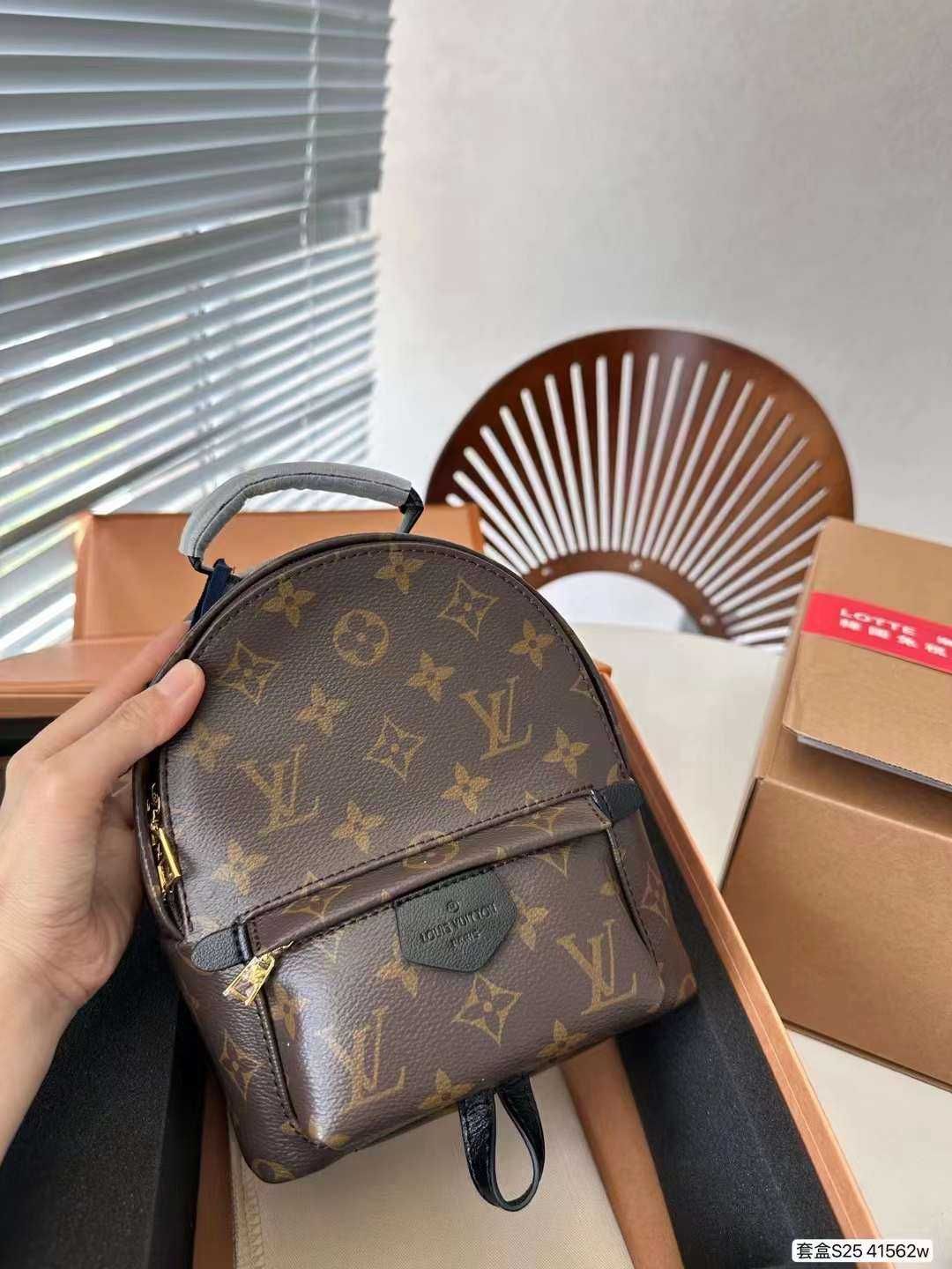 Geanta de mana dama Louis Vuitton 372