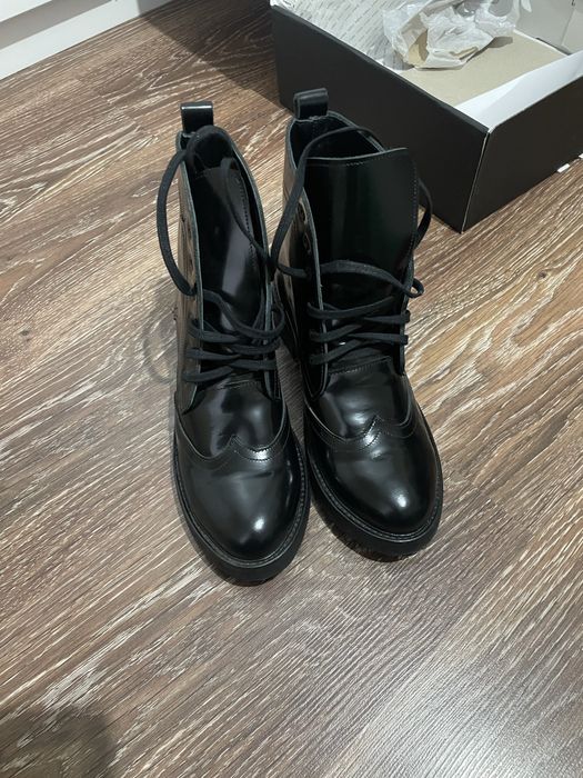 Ботинки женские из натуральной кожи