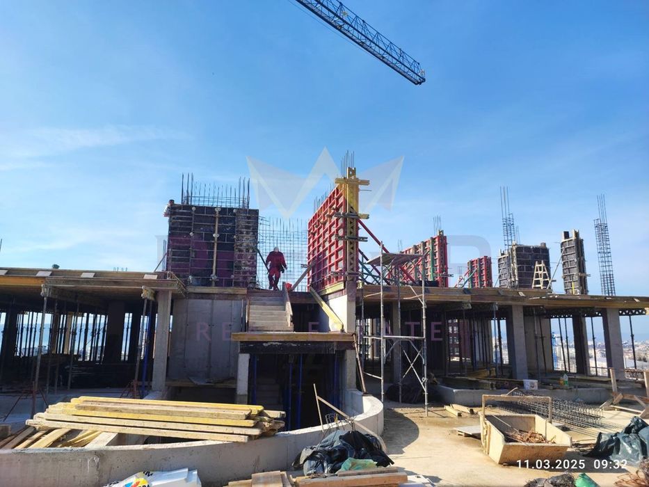 Продава се Тристаен апартамент в Варна, Бриз - 144 кв.м за 1948 €/кв.м - Снимка #4