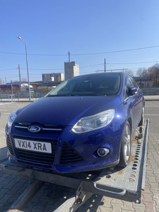 Bara fata ford focus 2 cu senzori, spalatoare si proiectoare