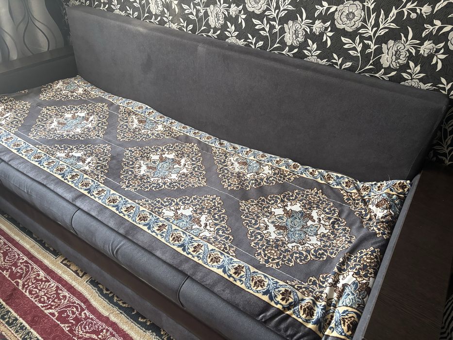 Диван б/у в хорошем состоянии