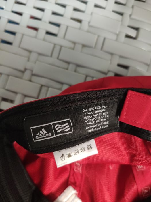 Sapca Adidas Golf cu protecția solara