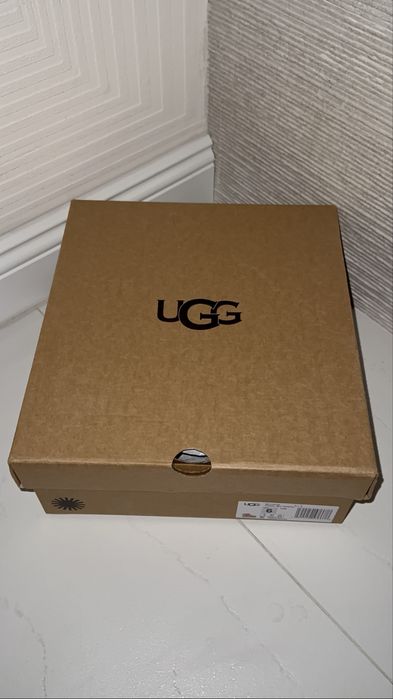 UGG classic mini platform