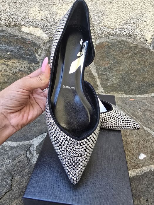 Ниски обувки/Балерина Patrizia Pepe,естествена кожа и кристали,36,нови