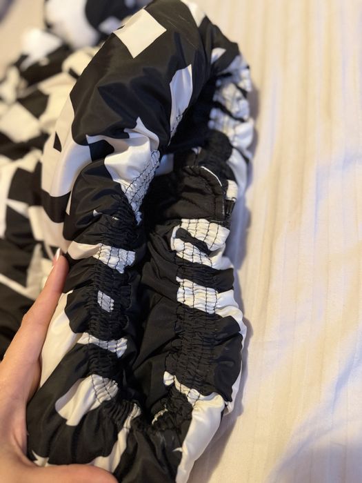 Черно-бяло яке Bershka