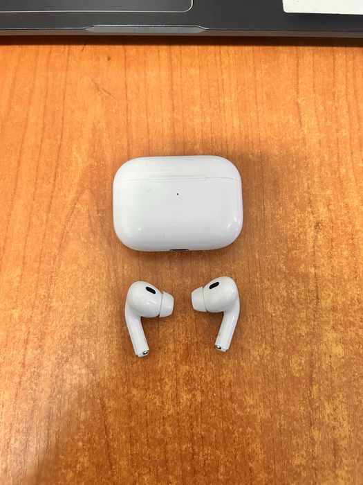 AirPods Pro.