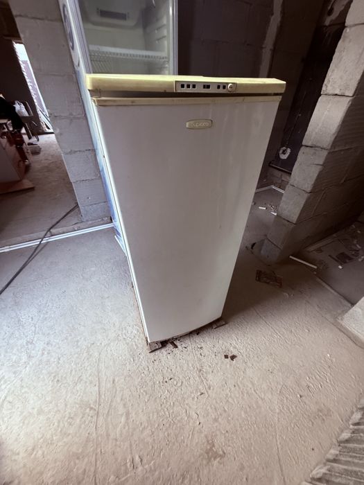 Холодилник сотилади холати яхши