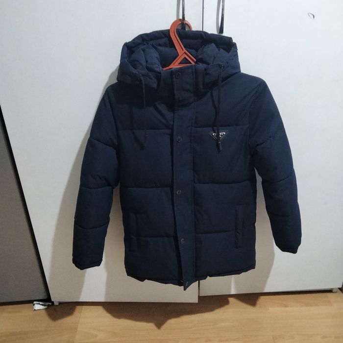 Продам зимнюю куртку на мальчика