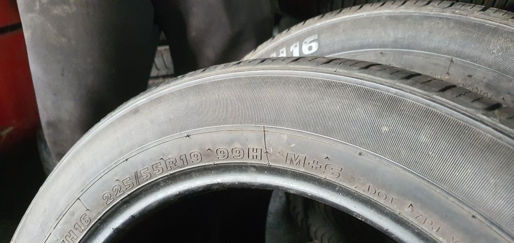 Гуми 2бр 225/55/19 - 1бр  - 89лв