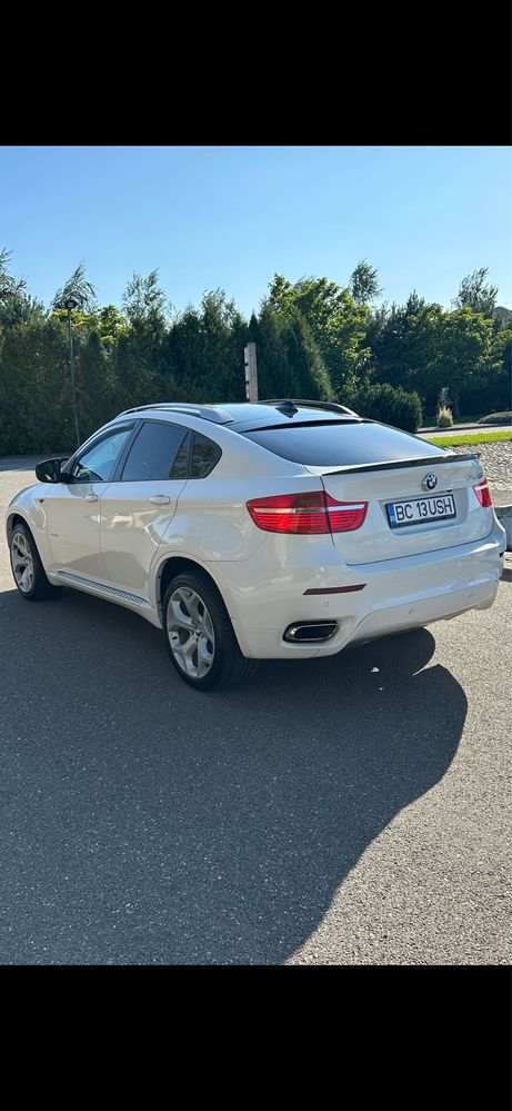 BMW X 6.