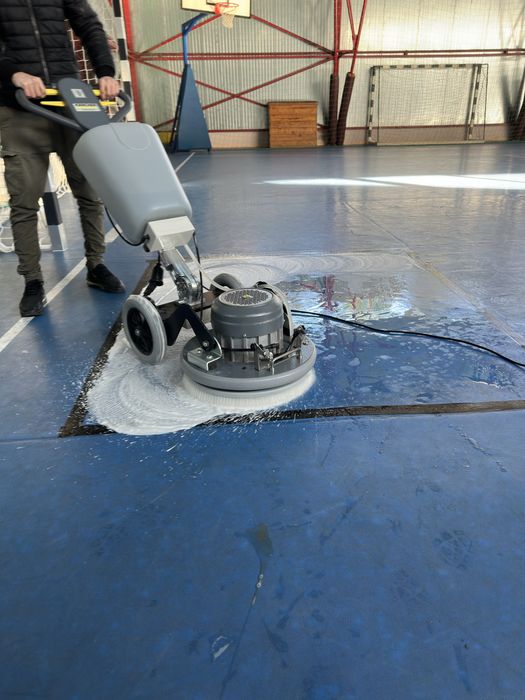 Curățare Canapele, Saltele, Scaune – Rapid și Eficient la Domiciliu!