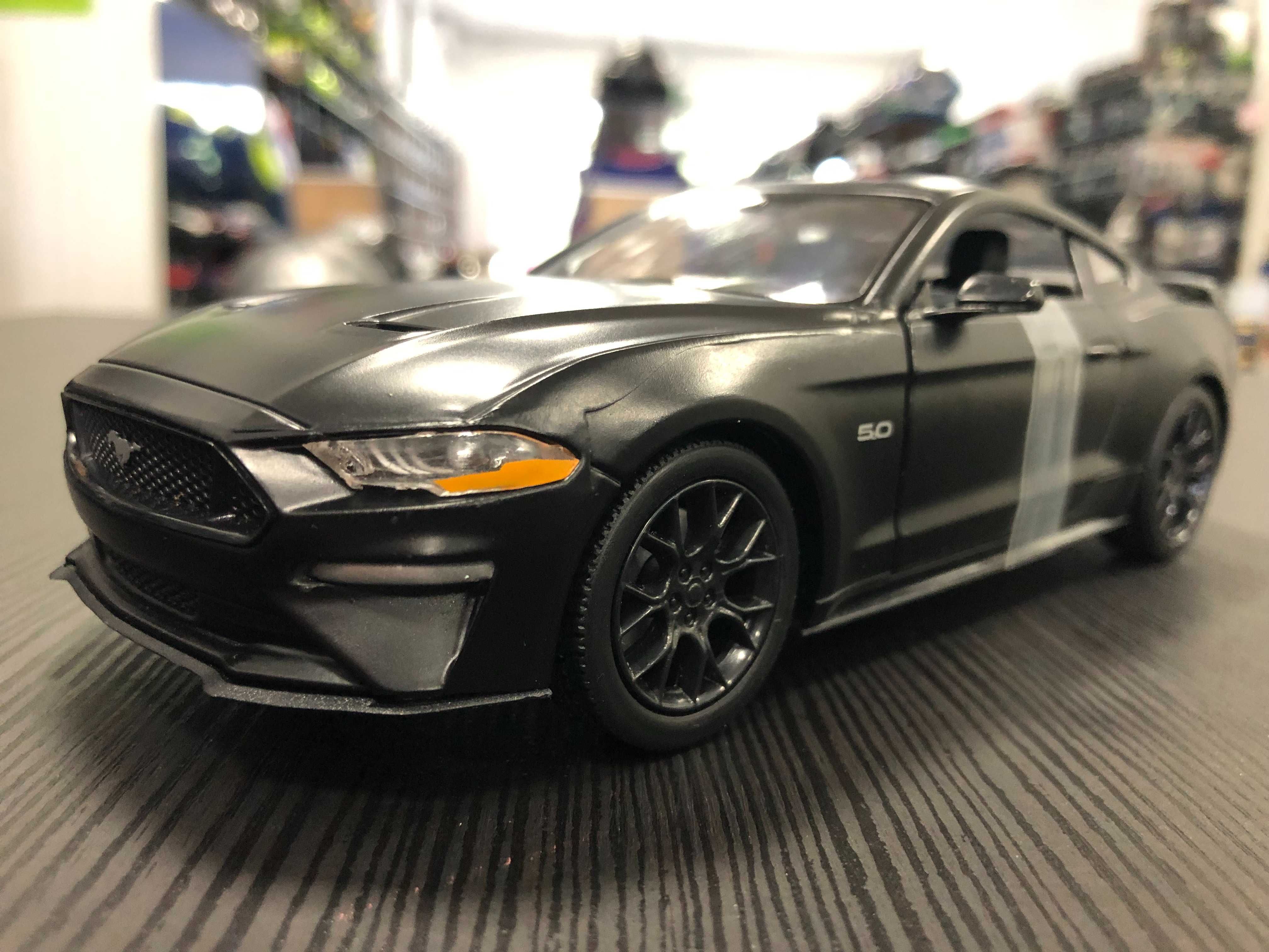 Нова метална колекционерска количка FORD MUSTANG GT 5.0 1:24 MOTORMAX