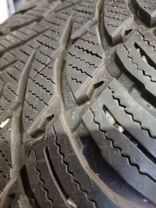 Vand jante 17 de pe audi Q3 cu cauciucri