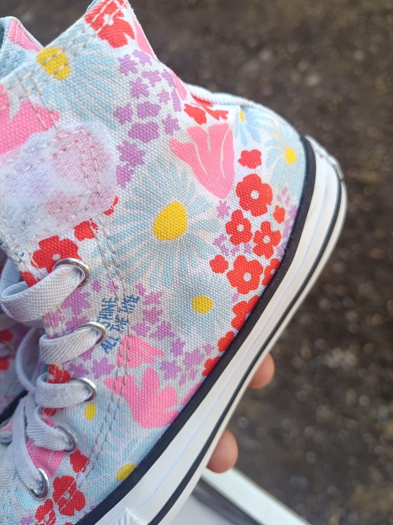 Детски Converse Chuck Taylor All Star Easy On Floral
Кецове Chuck Tayl
