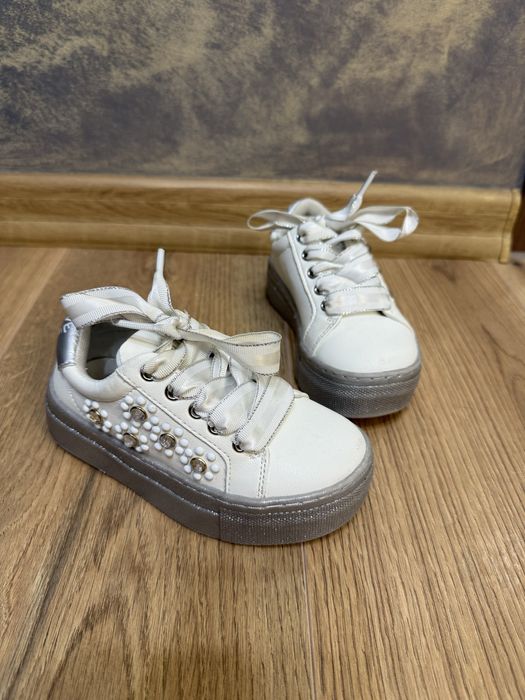 Детски обувки за момиче