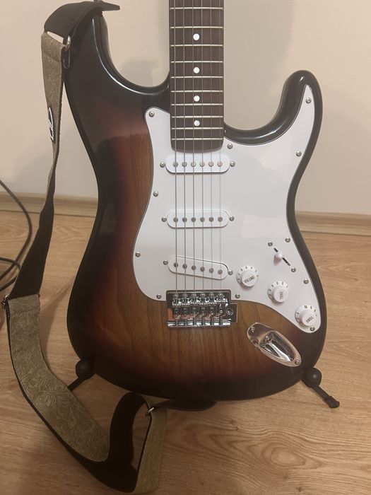 Електрическа китара SX Stratocaster със стойка и кубе