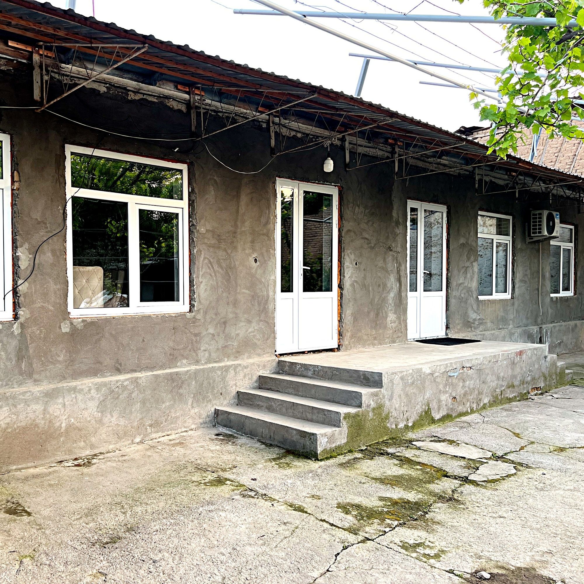 Qibray markazida uy sotiladi, Қибрай марказида участка,Кибрай,Kibray