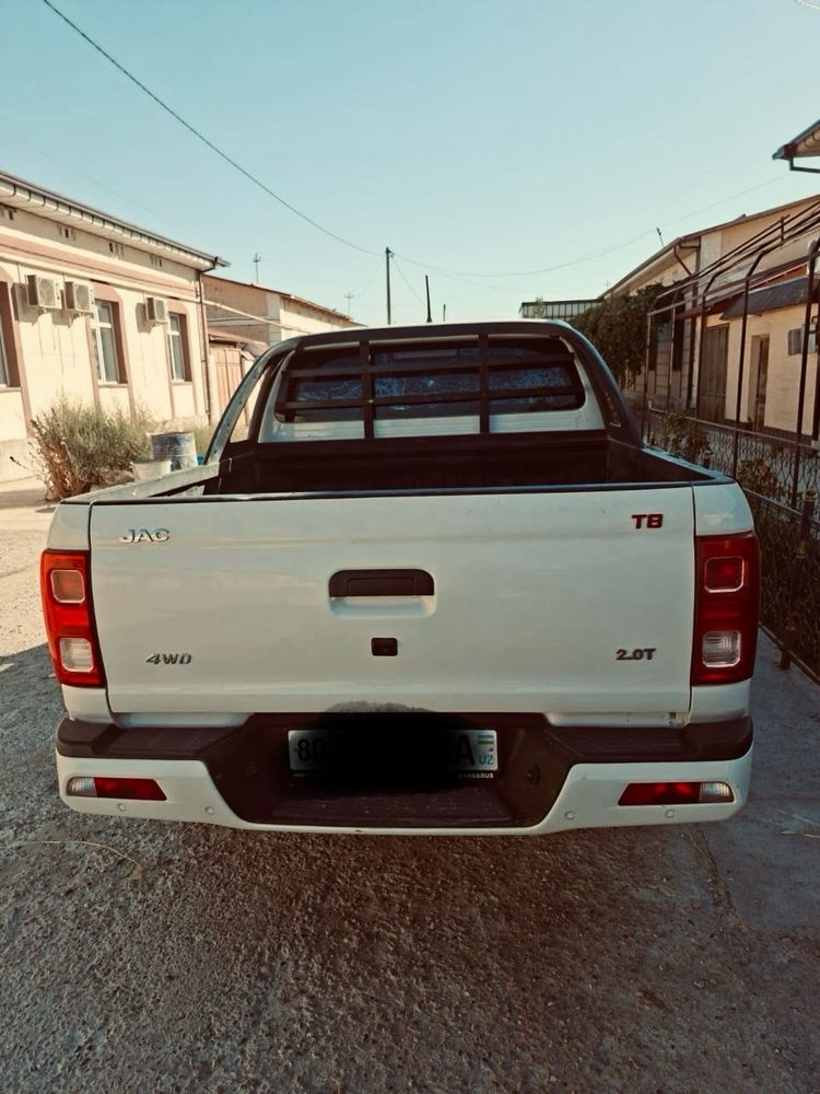 Продается pickup (пикап) JAC T8