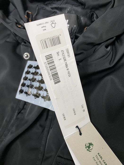 Jacheta Karl Lagerfeld noua cu eticheta