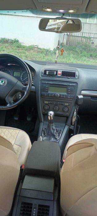 Vand Skoda Octavia II, 1.9 TDI, In stare buna.