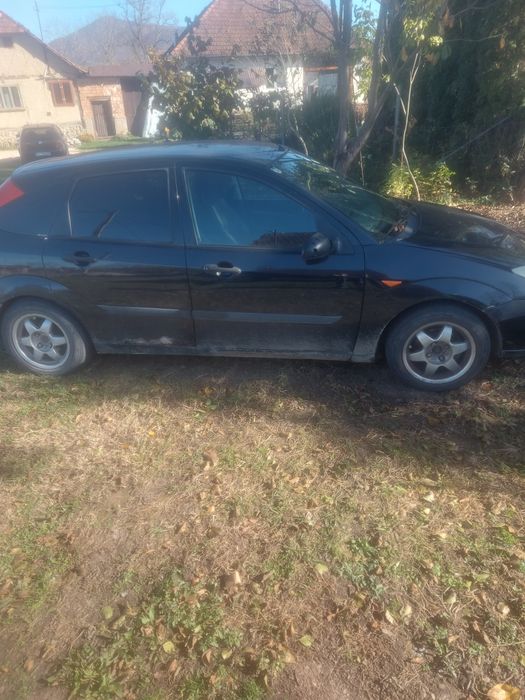 Ford focus 1 din 2002