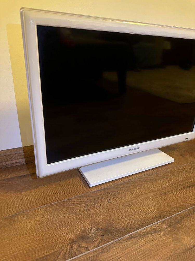 Televizor LED Samsung Smart Tv, alb