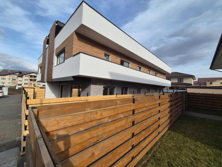 Casa Floresti parc Poligon