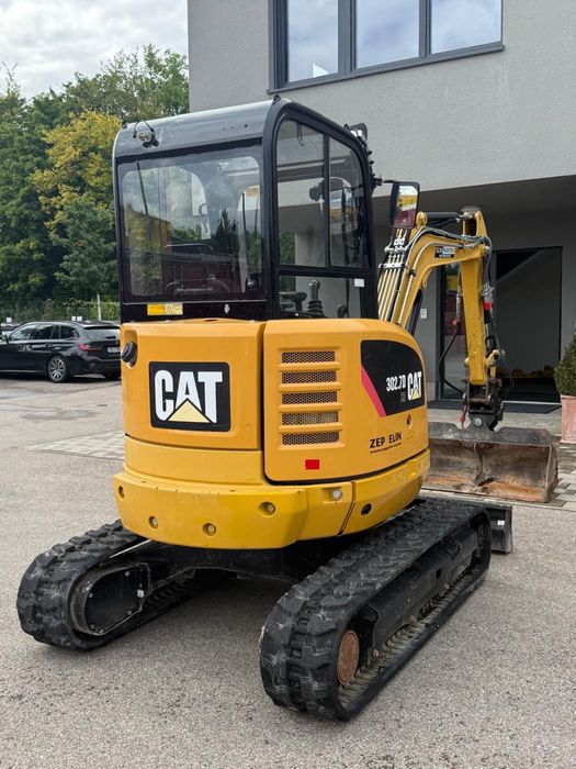 Vand miniexcavator CAT 302.7D an 2020 ore 1450 ( kubota , takeuchi )